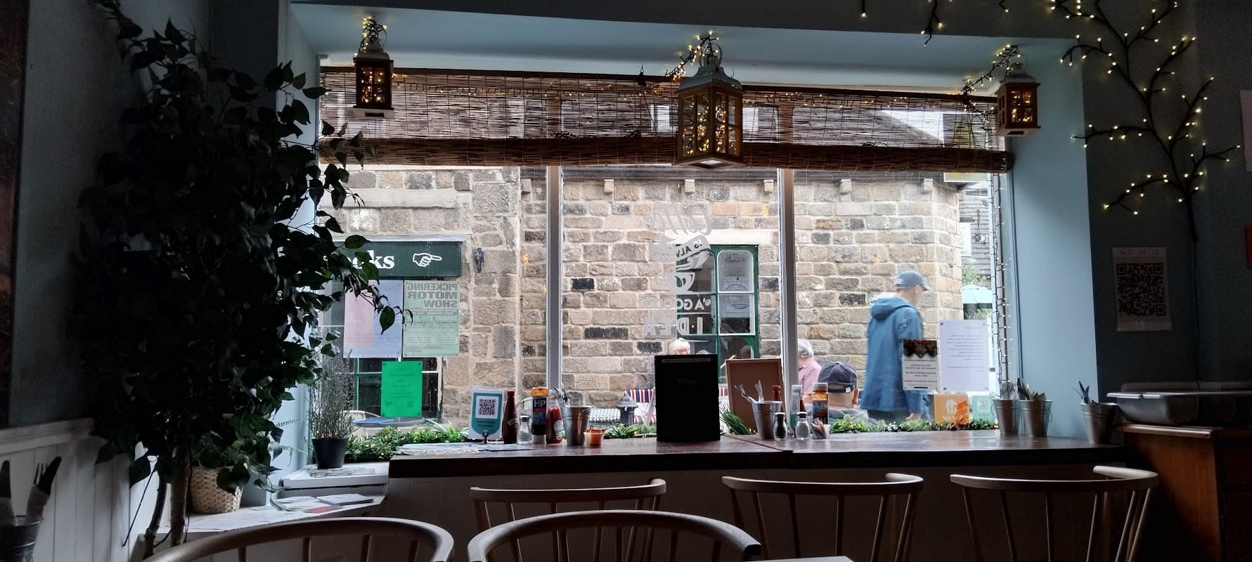 Coast to Country Cafe