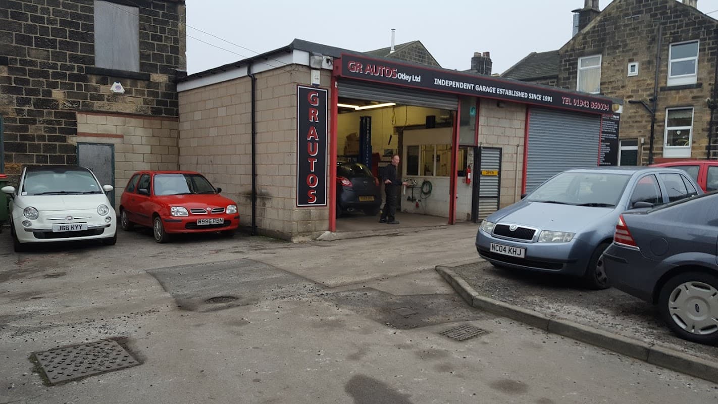 G R Autos body shop - Garages in otley