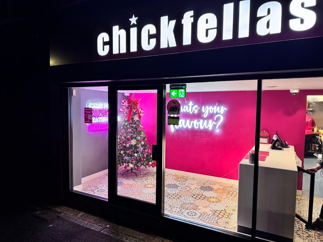 Chickfellas Pontefract - Takeaway in pontefract