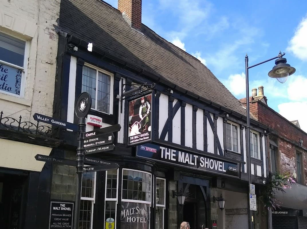 Peacocks - Clothes Shops in pontefract