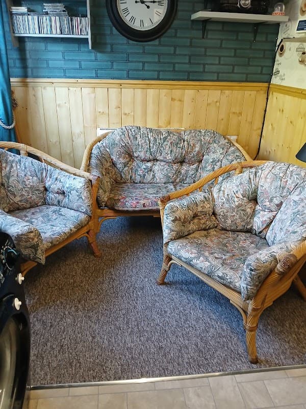 Pontefract Upholstery Ltd - Furniture Shops in pontefract