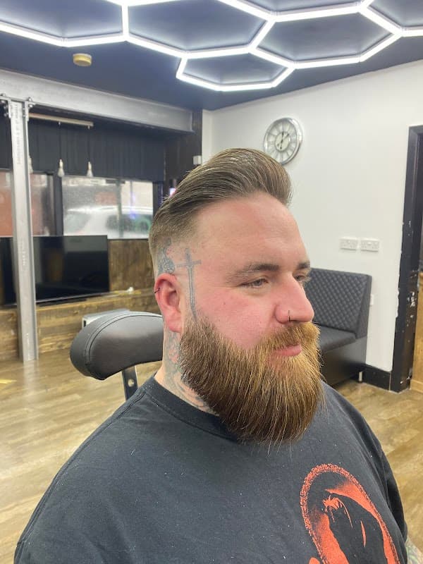 Golden scissors - Barbers in redcar