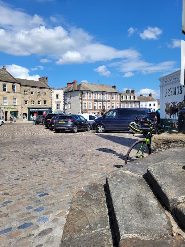 Richmond Town Hall - Public Buildings in richmond