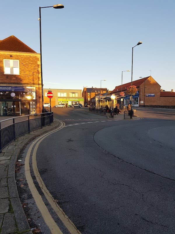 Bus Station Stand 1 - Bus Stations in ripon