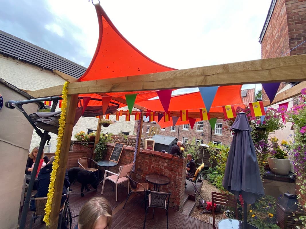 Manchega Tapas Y Vinos