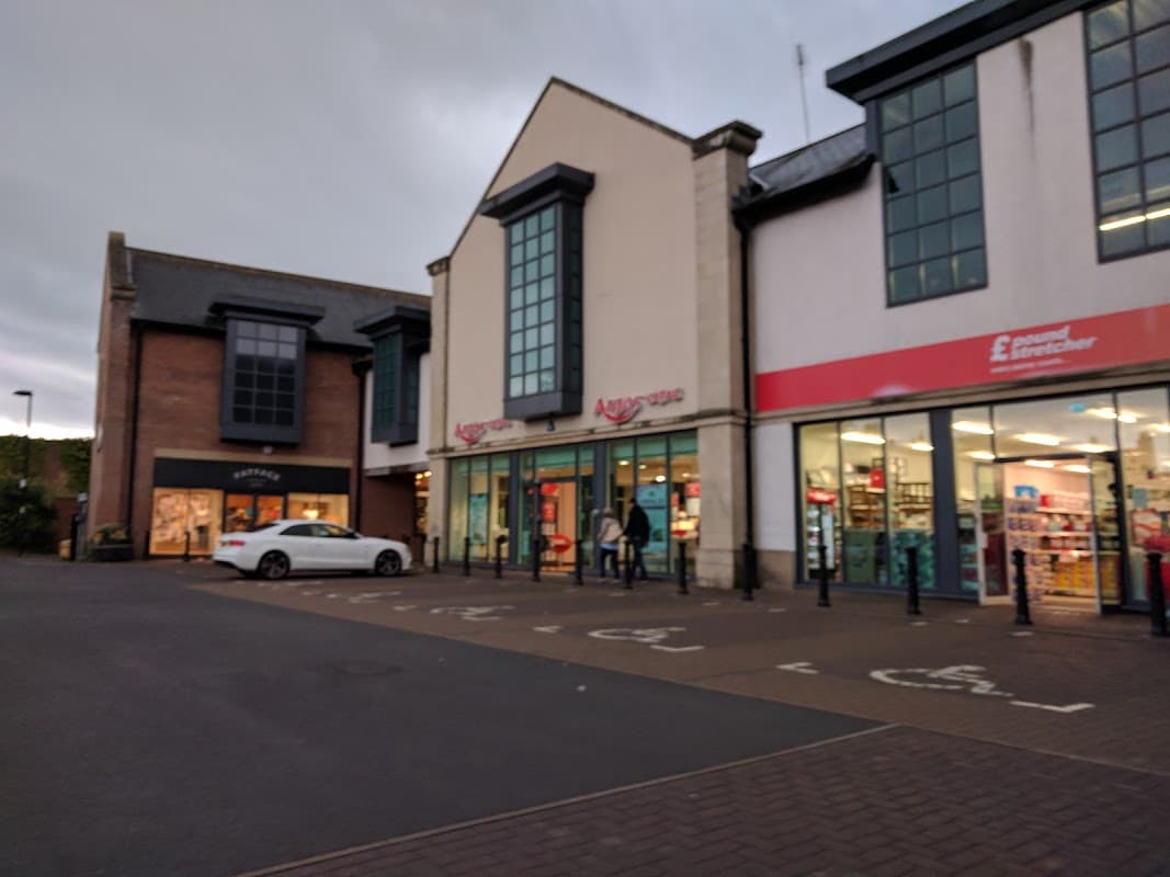 Poundstretcher - Discount Stores in ripon