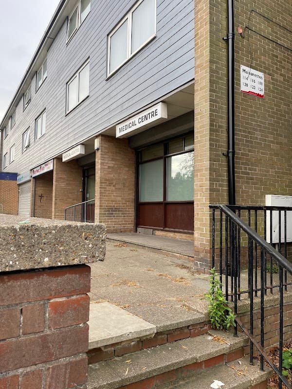 Dr S Kacker - Broom Valley Medical Centre - Doctors in rotherham