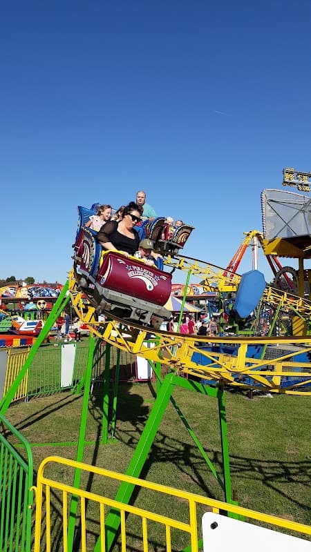 Greasbrough field play area - Playgrounds in rotherham