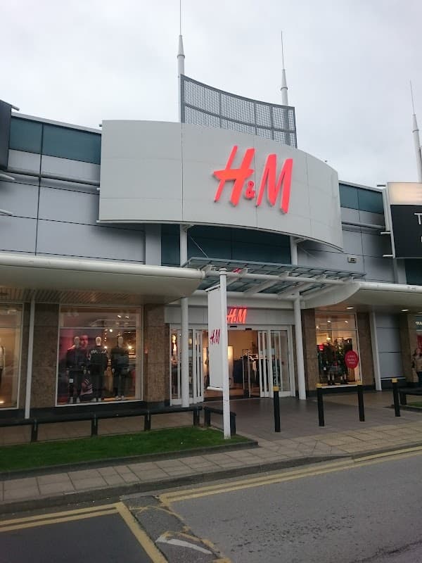 H&M - Clothes Shops in rotherham