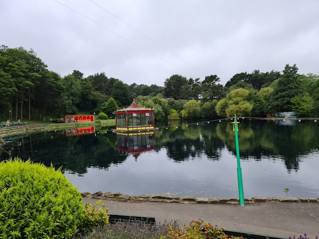 Bus Stop at Peasholm Park - Bus Stops in scarborough