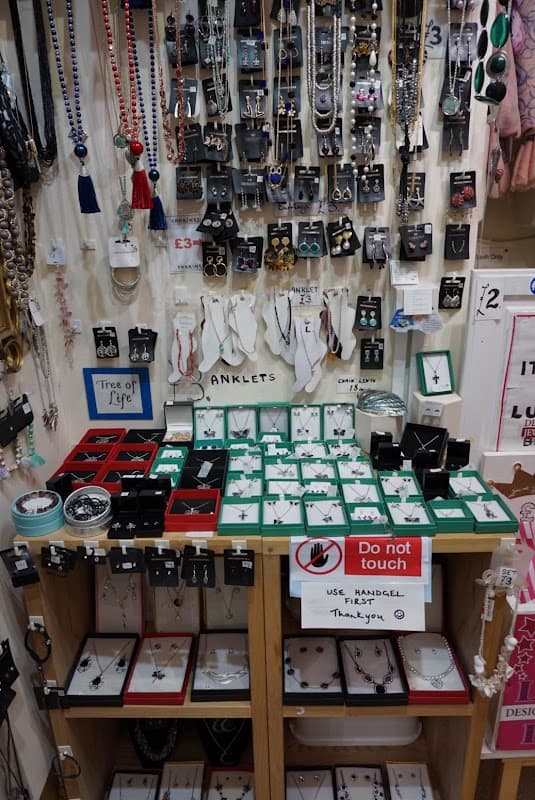 Designer Jewellery - Jewellers in scarborough