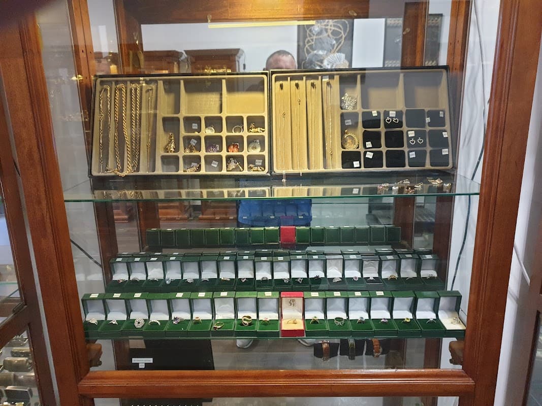 Precious jewellers - Jewellers in scarborough