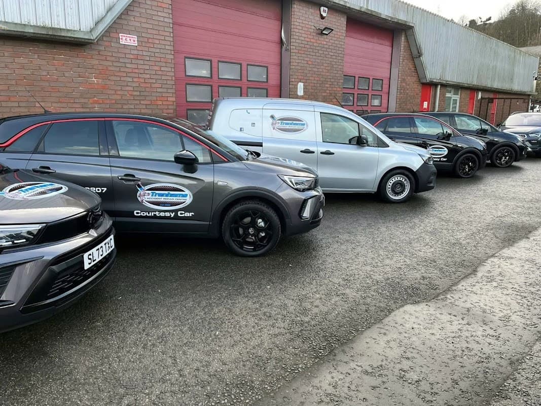 Trenhams Accident Repair Centre - Garages in scarborough