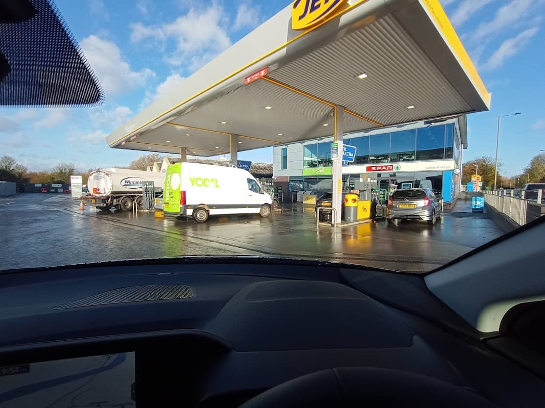 ATM (Abbeyside Filling Station Selby) - Petrol Stations in selby