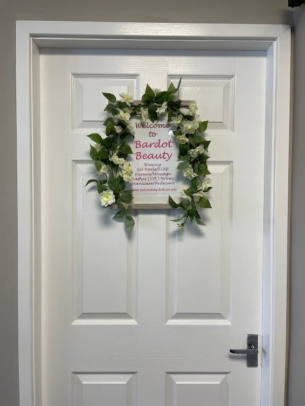 Bardot Beauty - Beauty Salons in selby