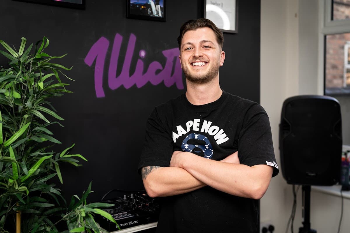 Joe Reeve Barbering - Barbers in selby