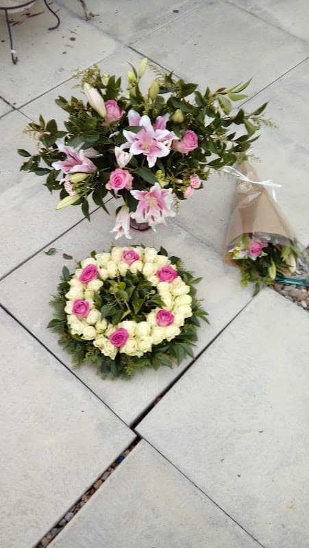 pjs home improvements - Painters & Decorators in selby