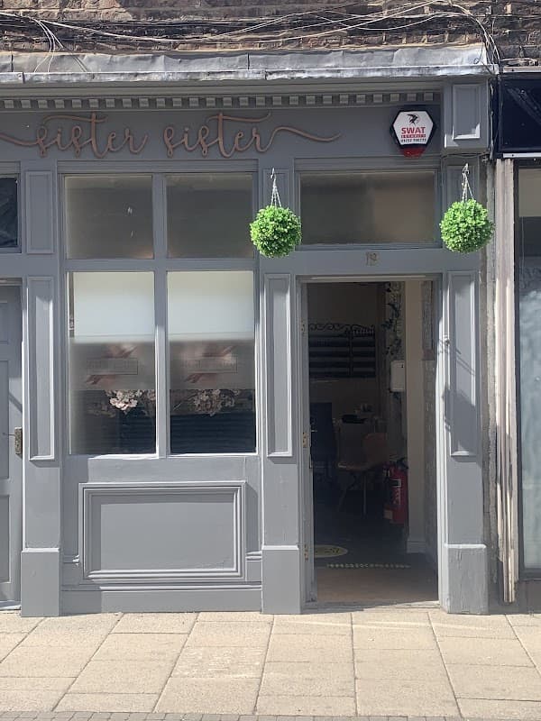 Sister sister nails, hair and beauty - Beauty Salons in selby