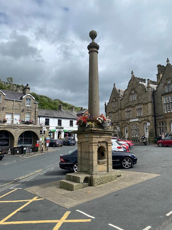 Bus Stop at Market Place - Bus Stops in settle