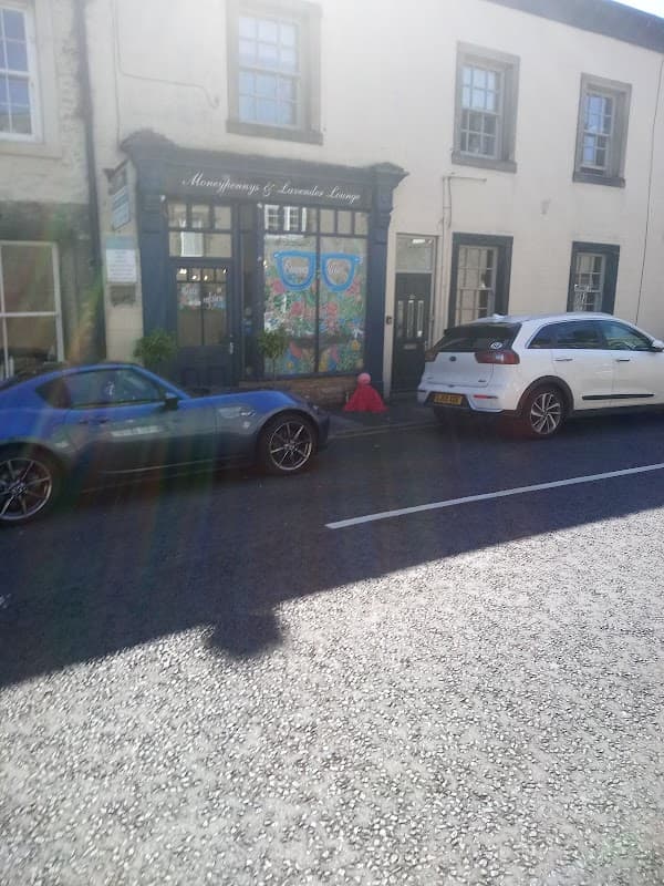 Lavender Lounge By Faye - Beauty Salons in settle