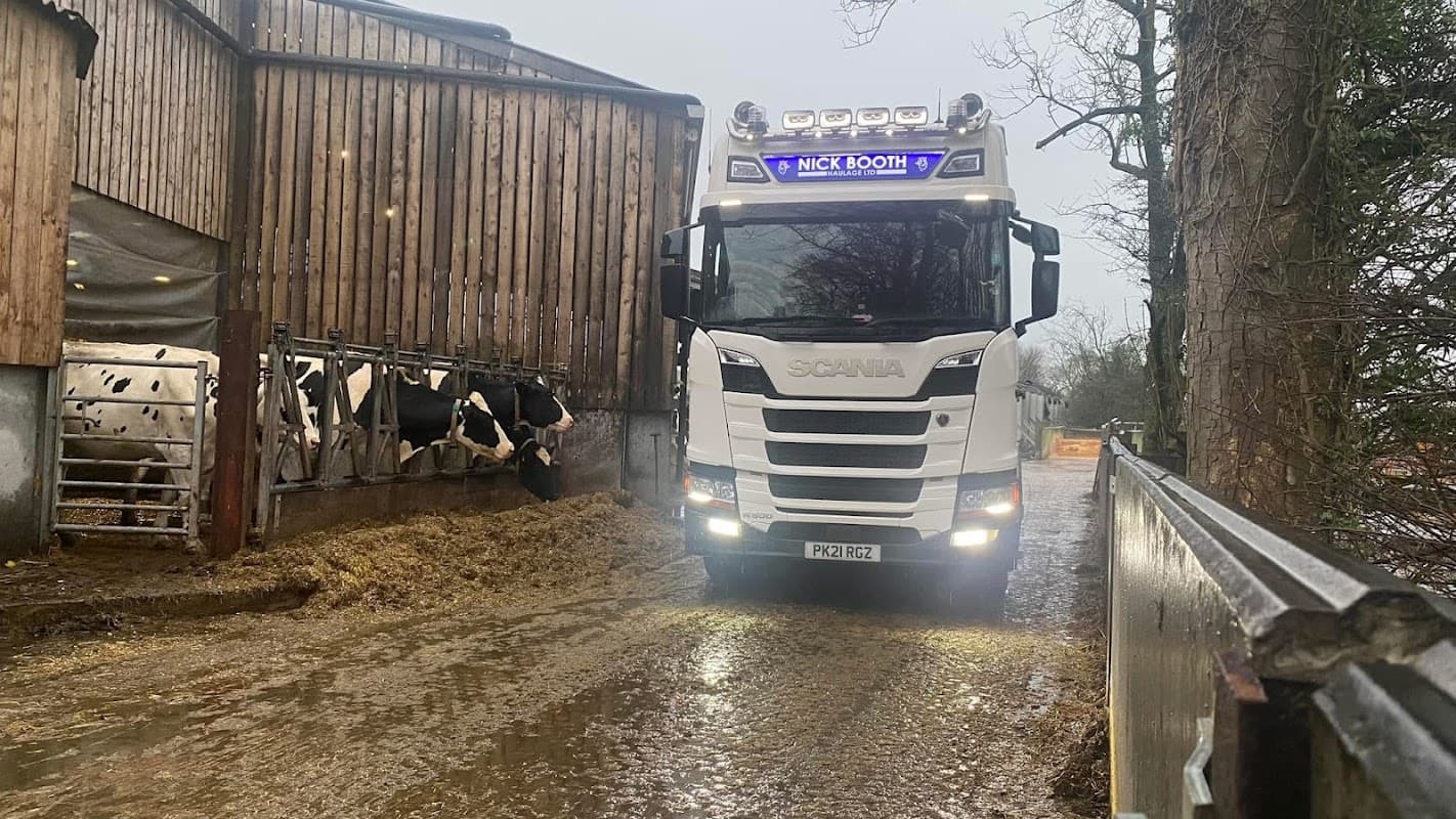 Nick Booth Haulage Ltd - Removal Companies in settle