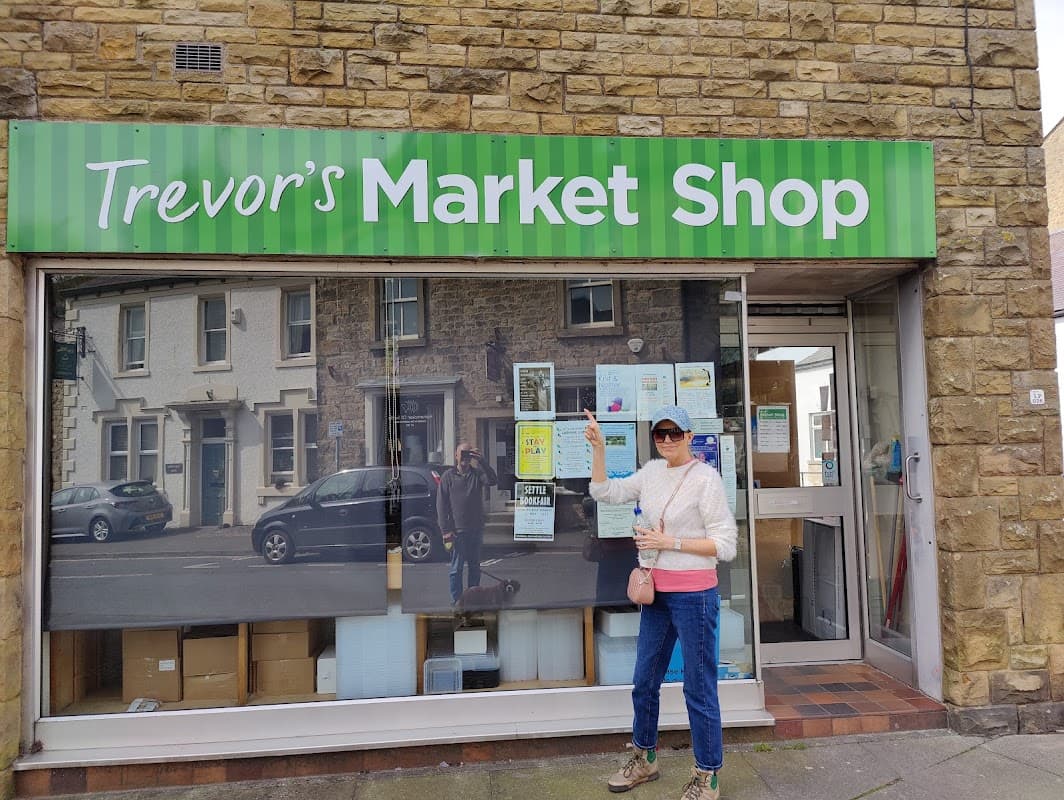Trevor's Market Shop - Market in settle
