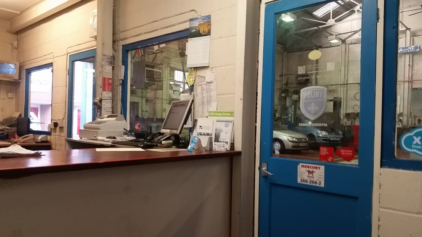 Autocraft Services Ltd - Garages in sheffield