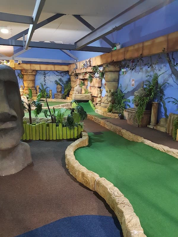 Paradise Island Adventure Golf Sheffield - Mini Golf in sheffield