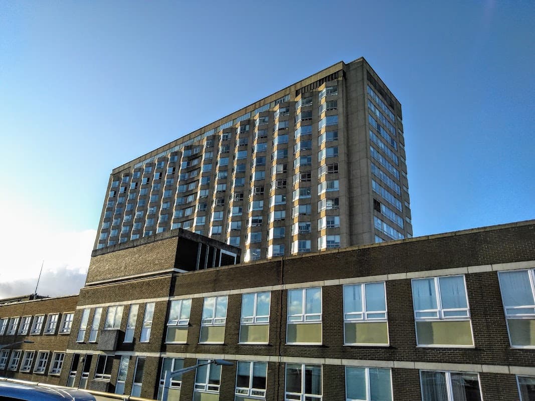 Royal Hallamshire Hospital - Hospitals in sheffield