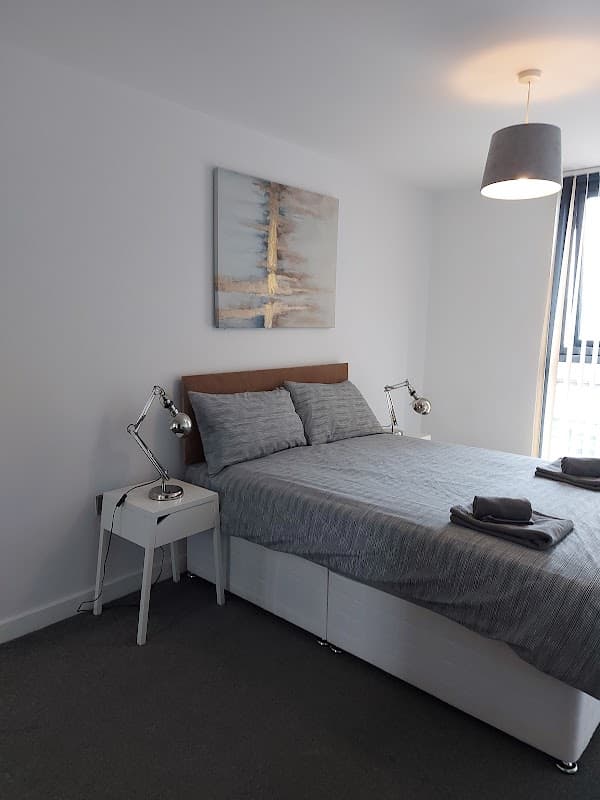 Accommodation at Sheffield City self-catering apartment with modern amenities in sheffield