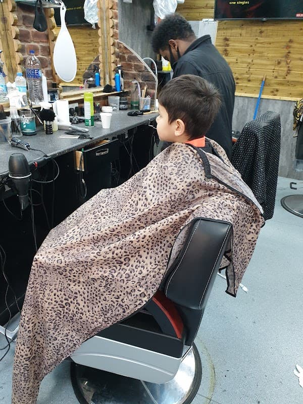 Unique Barbers - Barbers in sheffield