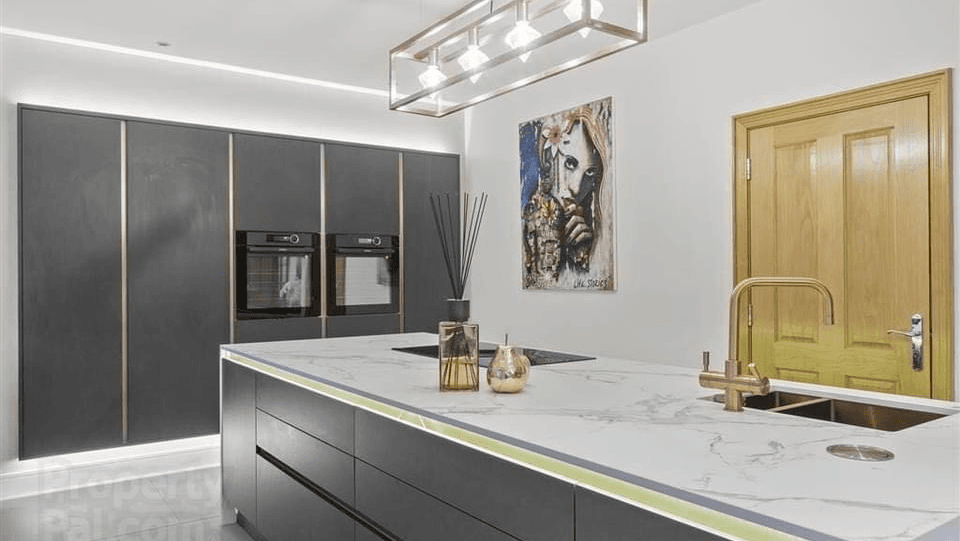 BECK & CALL CLEANING SERVICES (YORKSHIRE) LTD - Cleaners in shipley