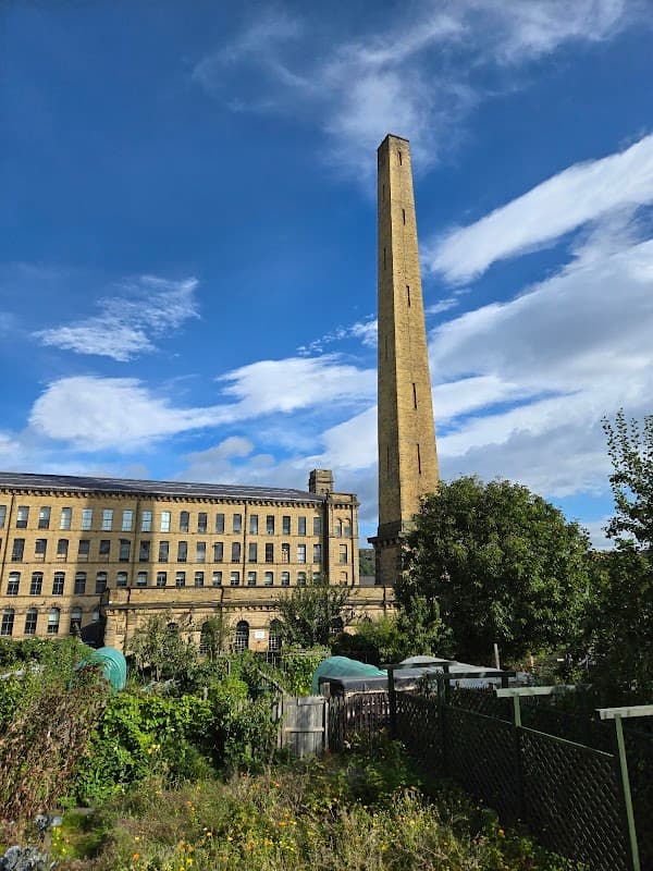 Bus Stop at Saltaire Rd Victoria Road - Bus Stops in shipley
