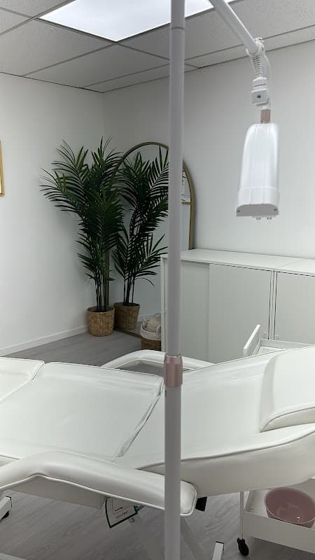 KloLashes And Beauty - Beauty Salons in shipley