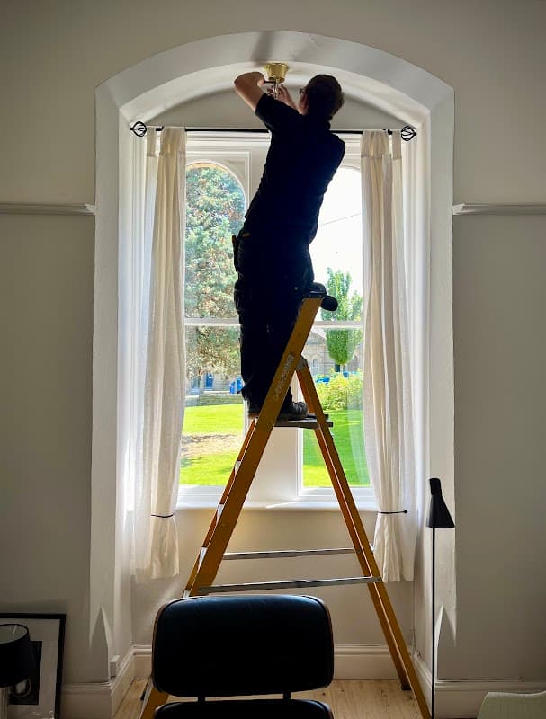 sjk electrical services - Electricians in shipley