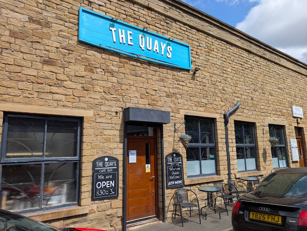 The Quays Cafe Bar