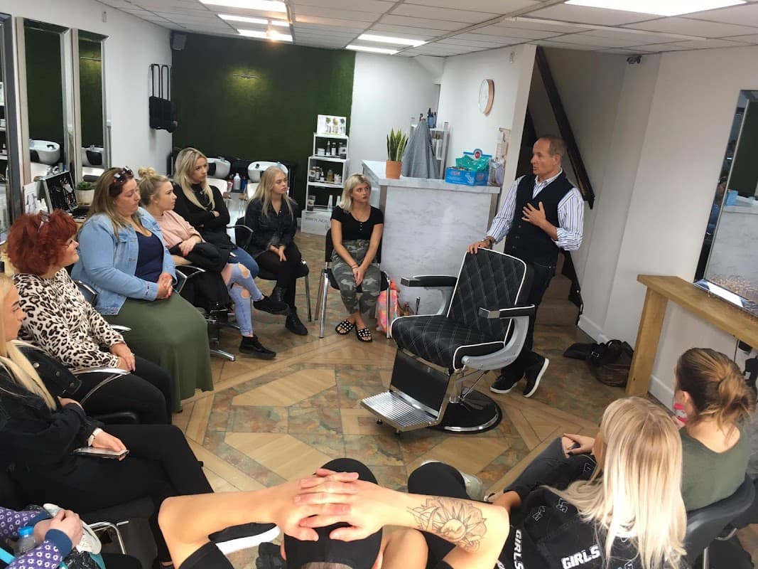 Scissorhands UK - Beauty Supplies in silsden