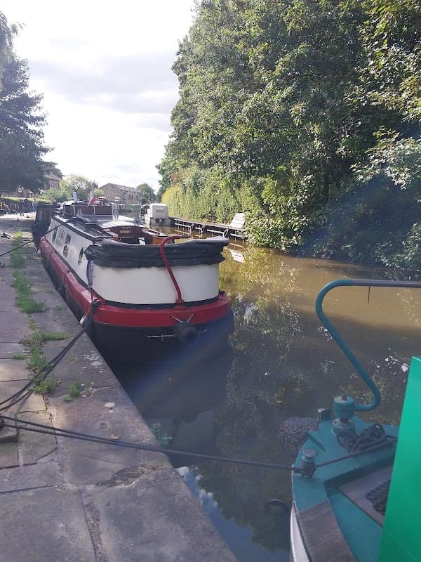 Bus Stop at Belle Vue Mills - Bus Stops in skipton