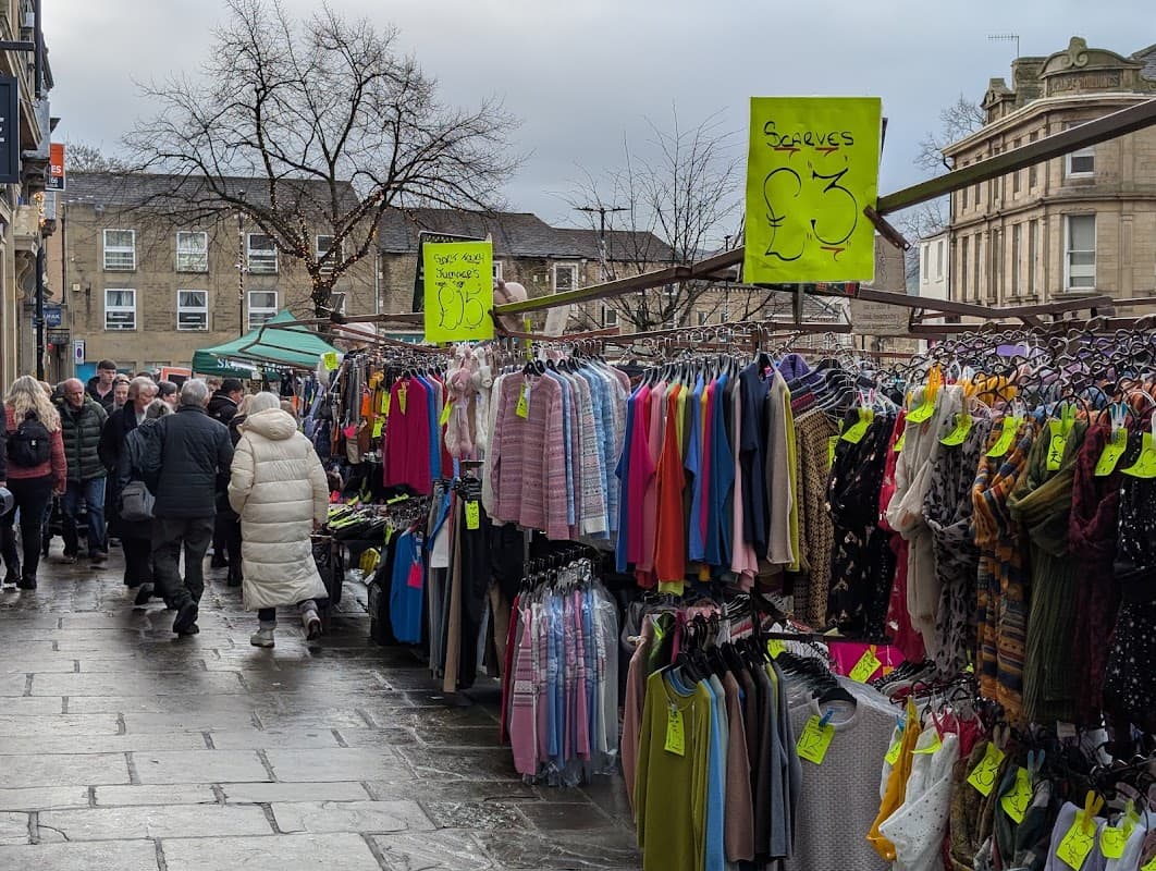 Bus Stop at Market Place - Bus Stops in skipton