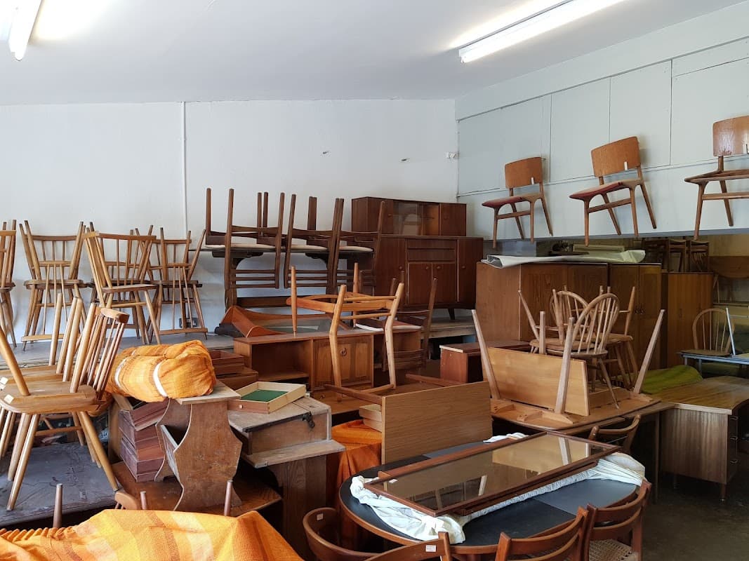 Living Vintage - Furniture Shops in skipton