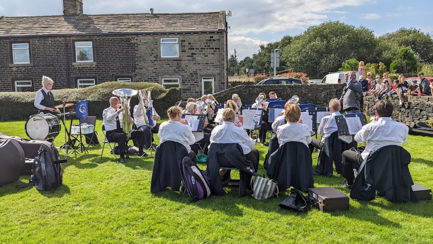 Bus Stop at Norland Church - Bus Stops in sowerby bridge