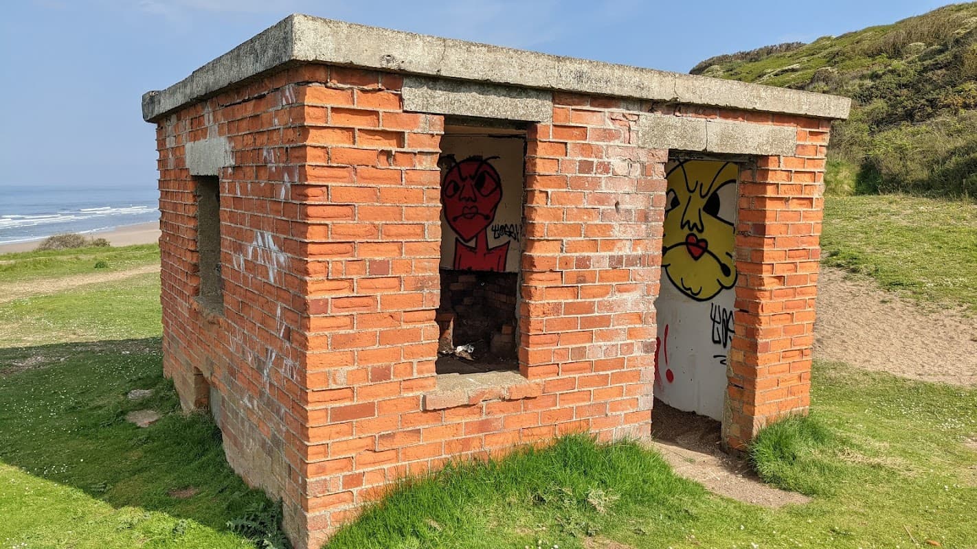 Toulson Weighbridge Office - Attraction in speeton
