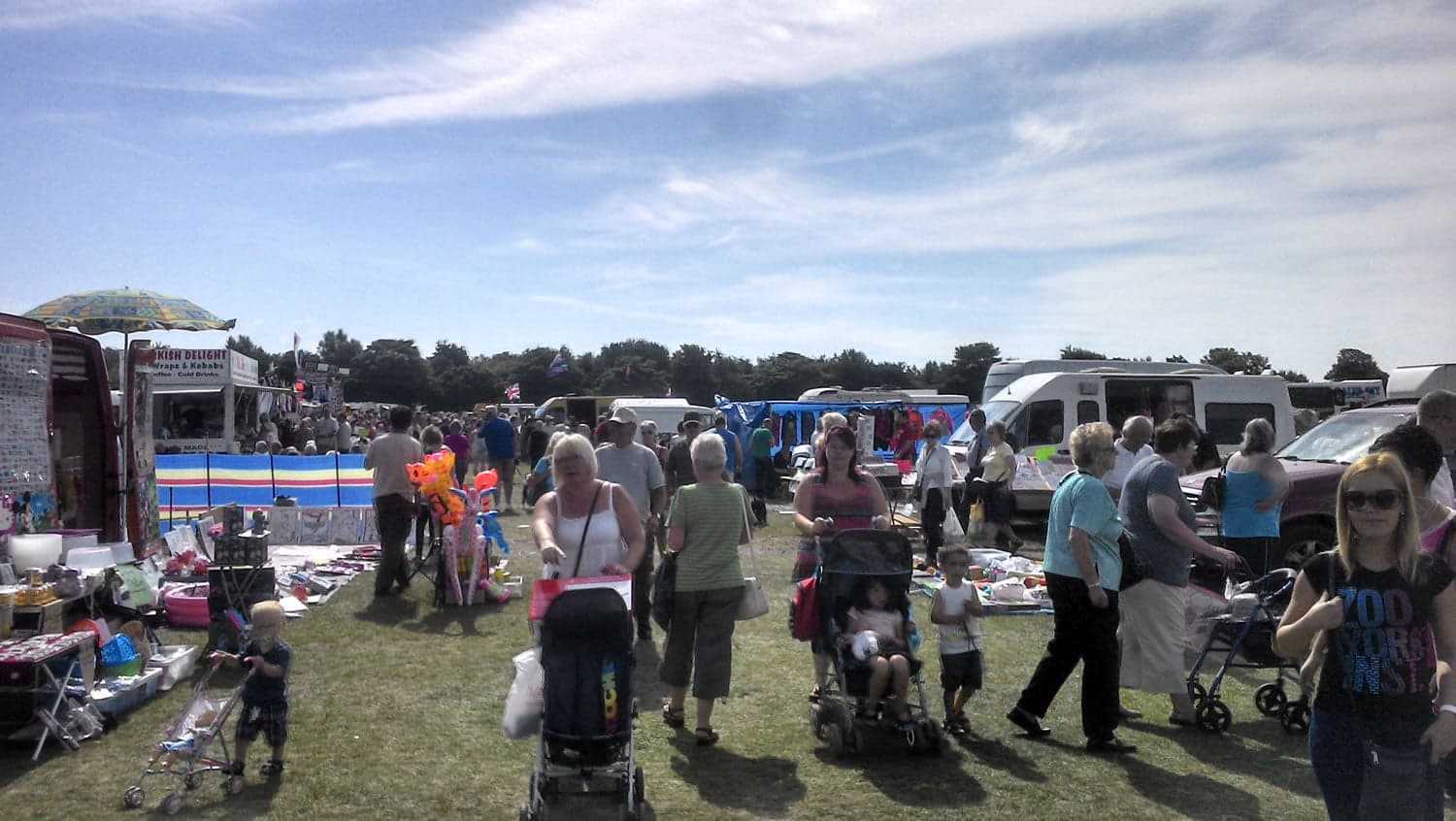Strawberry Fields Car Boot & Market - Bridlington - Market in hull