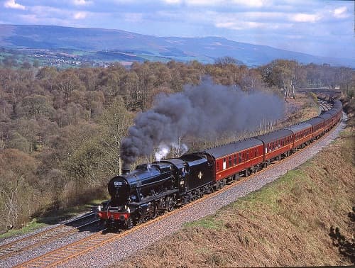 THE FELLSMAN – Steam trains on the Settle to Carlisle Railway - Tour in bradford