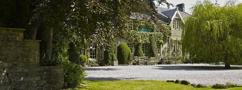 Accommodation at The Sportsmans Arms Hotel in wath