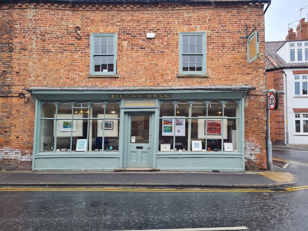 Zillah Bell Contemporary Art - Gallery in thirsk