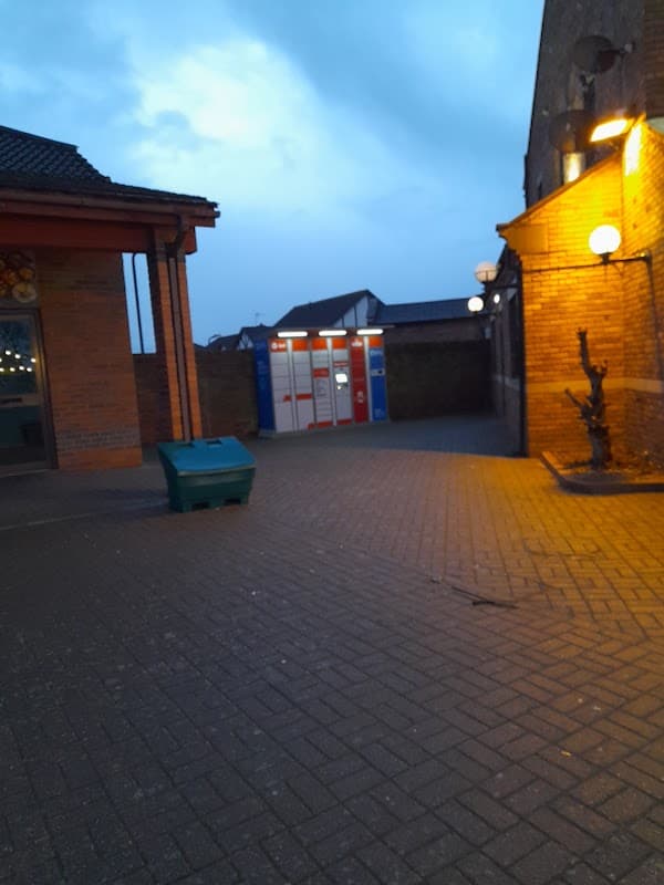 Evri ParcelShop - Couriers in thornaby