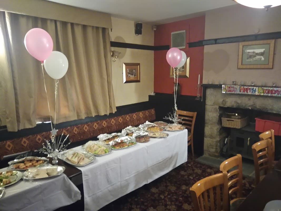 Pub The Crystal Palace in thurlstone