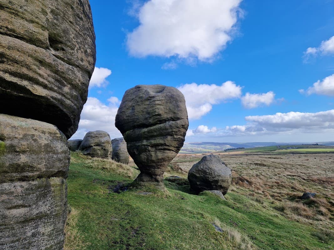 Bridestone Moor Trig Point - Monuments in todmorden
