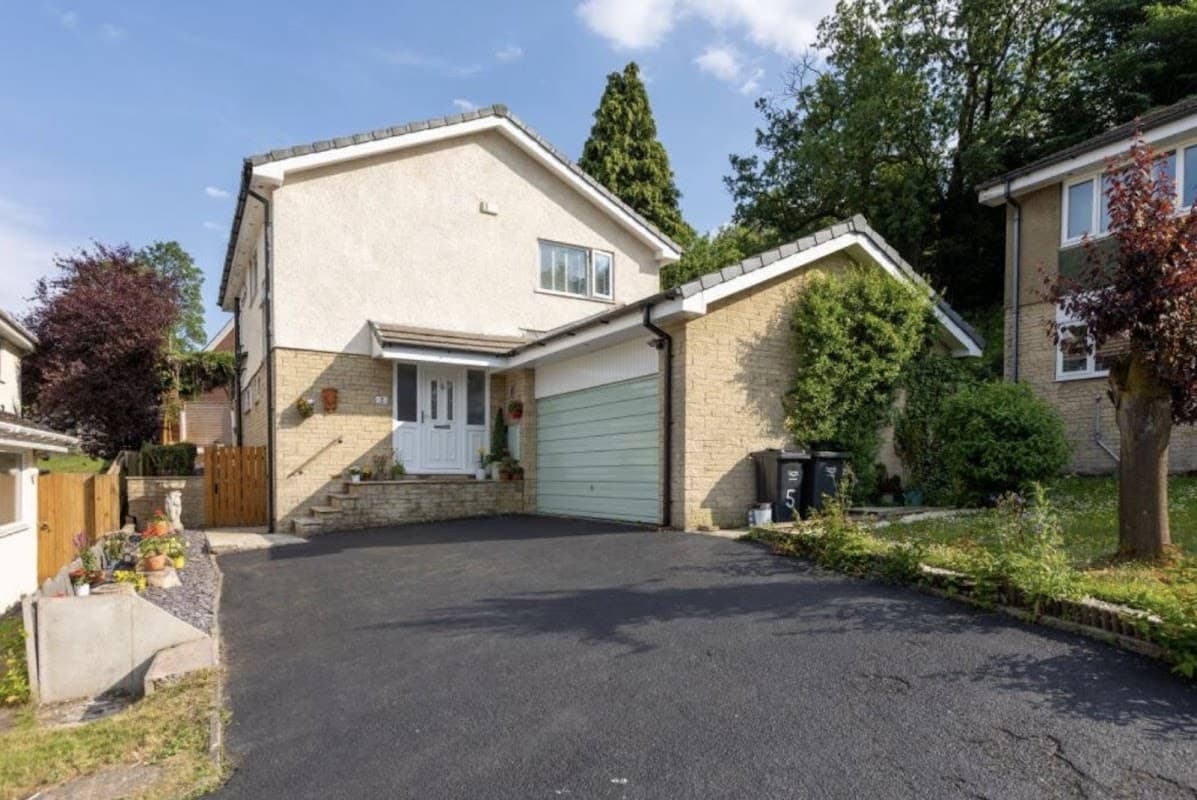 Accommodation at Enchanting Haven B&B Todmorden in todmorden